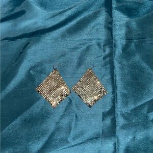 Mesh gold toned earring set